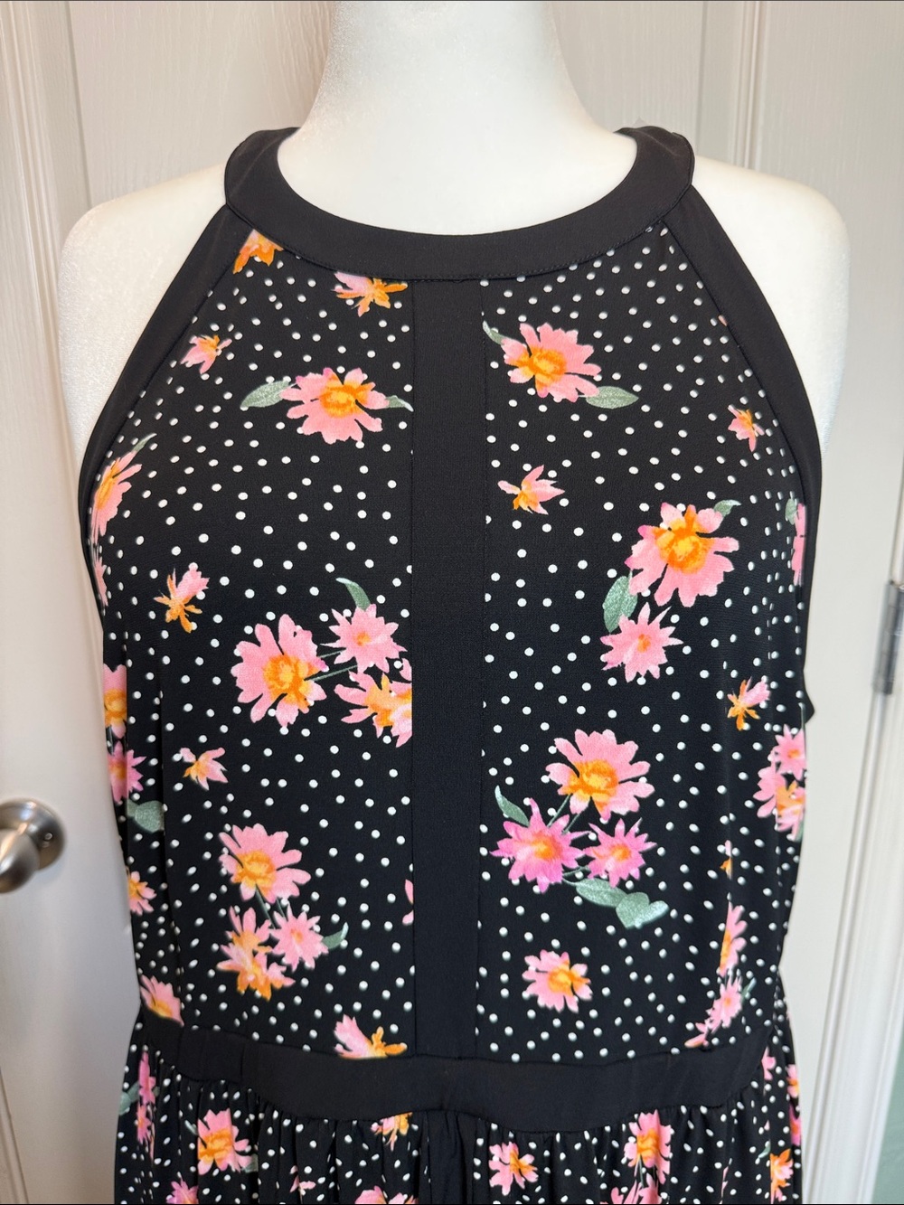 New Torrid Black Floral Halter Skater Dress sz 3X - Picture 6 of 6
